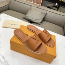 Louis Vuitton Slippers